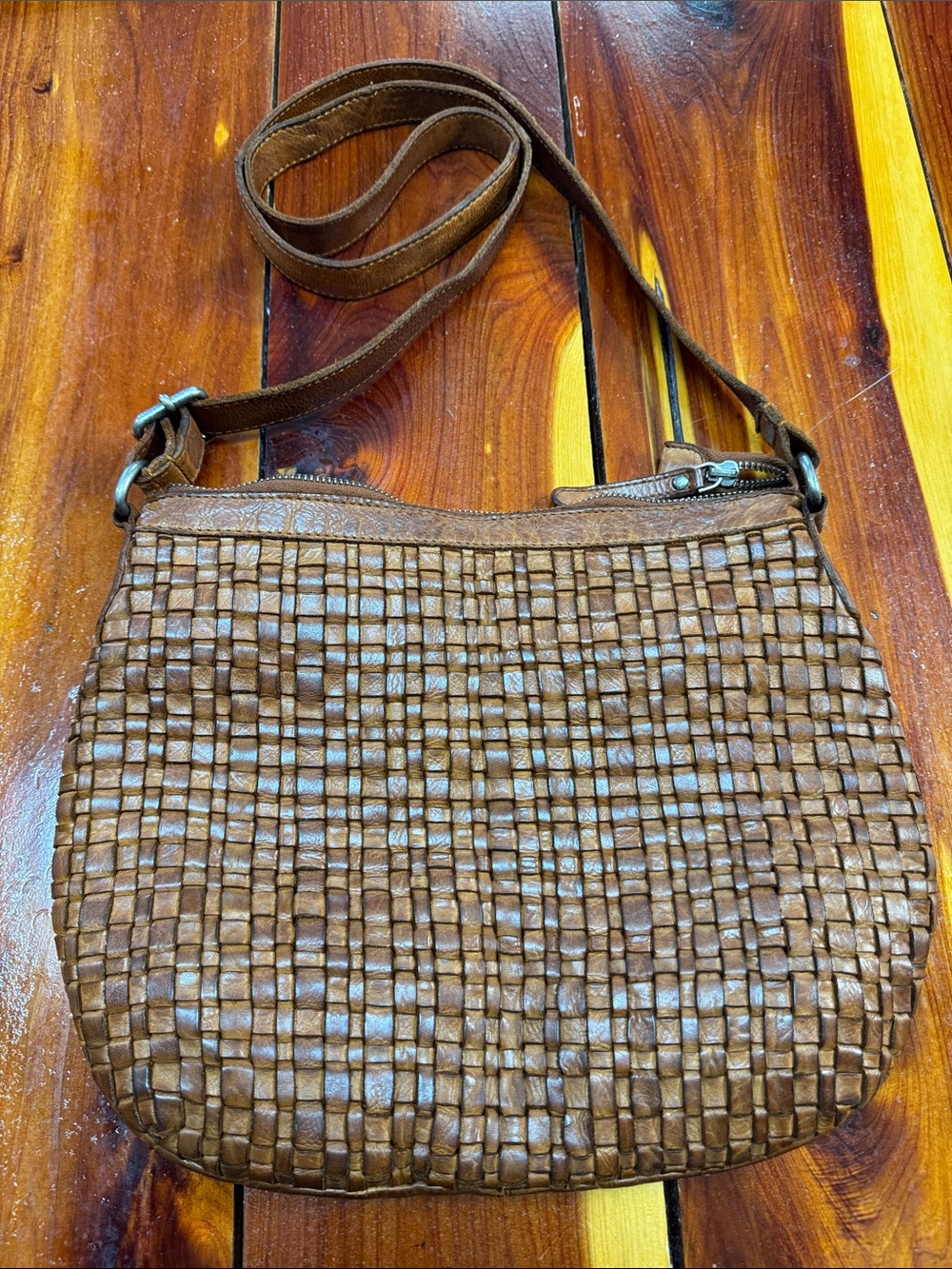 Vilenca Brown Leather Woven Crossbody Hobo Shoulder Bag – Brown